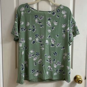 Flowy Loft shirt